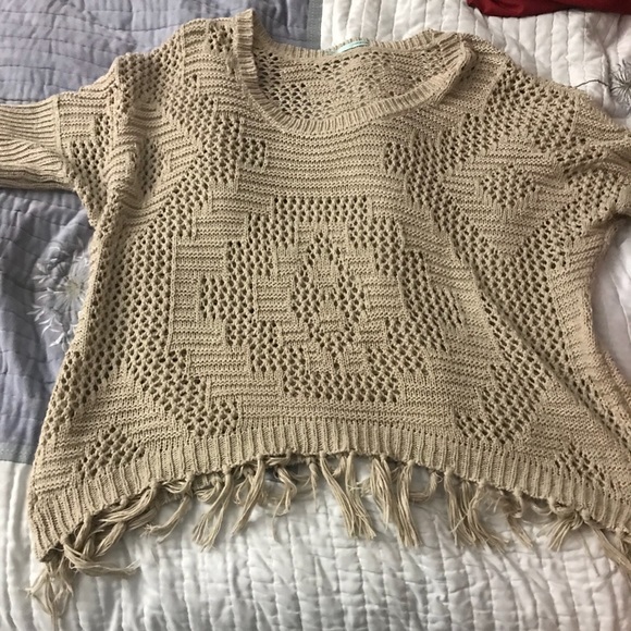 Maurice’s Shawl - Picture 1 of 1